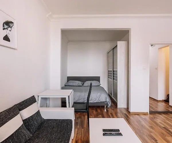 Cozy In Ruzinov Bratislava