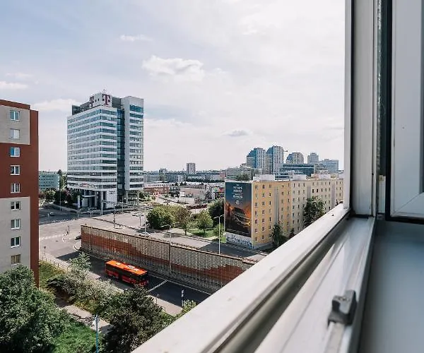 Apartament Cozy In Ruzinov Bratislava