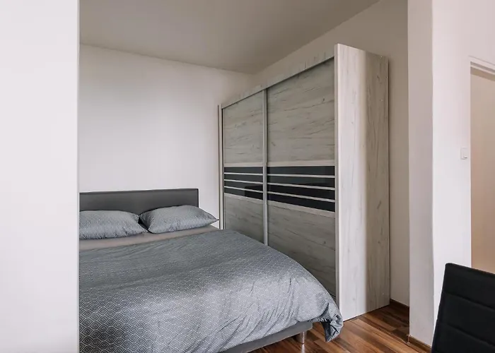 Cozy In Ruzinov Apartman *