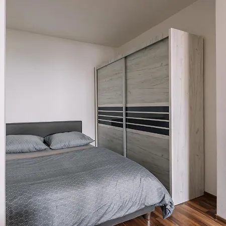 Cozy In Ruzinov Appartement *